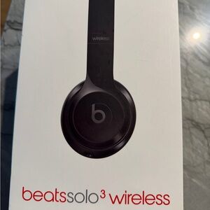 Beats by Dre Solo3 Wireless Headphones - Black
